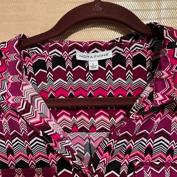 NOTATIONS~ GEO BLOUSE~LG - Picture 6 of 10